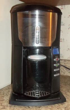 Wondering how to clean your coffee pot? Coffee Makers - Single Serve or Carafe Coffee Brewer?