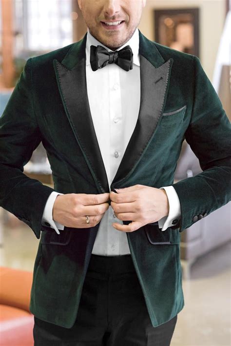 The 2021 Wedding Trends Youll See Everywhere Green Wedding Suit