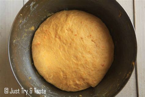 Cara membuat roti bantal bolang baling dengan mudah aneka resep masakan sederhana ide jualan. Bolang-Baling Ubi Jalar Jingga | Just Try & Taste