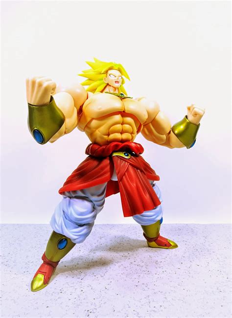 The world first met him in dragon ball z: Combo's Action Figure Review: Broly: Dragon Ball Z (S.H ...
