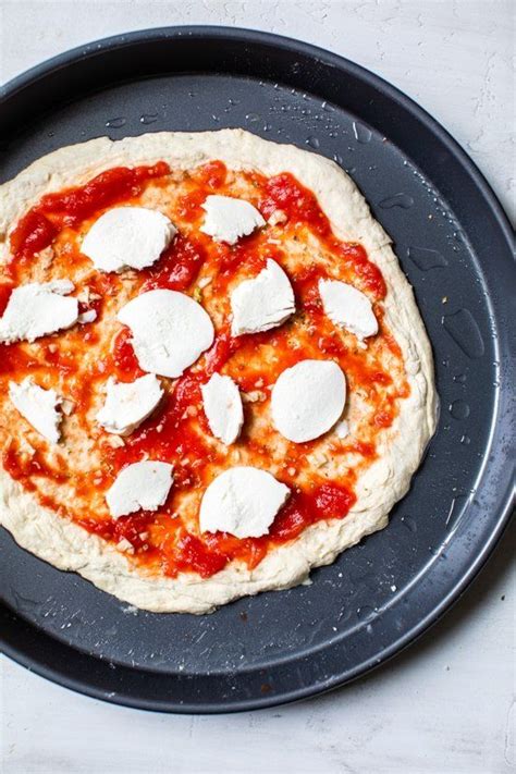Easy Margherita Pizza Recipe No Yeast Skinnytaste Recipe In 2020