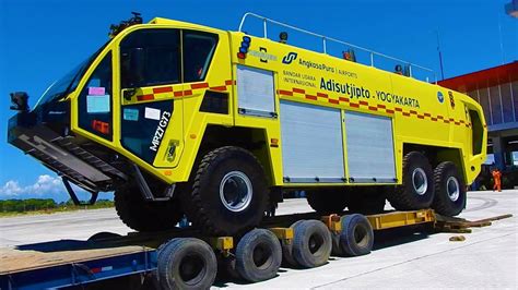 Oshkosh Striker 3000 6x6 Fire Fighting Truck Heavy Transport By Scania