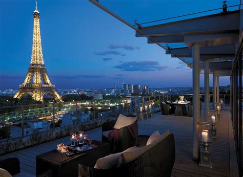 Hotel De Luxe à Paris • Voyages Cartes
