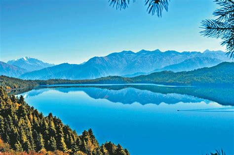 Rara Lake Nepal Beautiful Landscapes Beautiful Lakes Lake