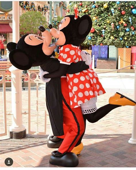 Pin By Gustavo Vargas On Mickey E Minnie 1990 And 2000 Cute Disney