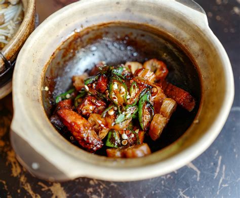 The ingredients used consist of pork ribs and herbs such as tong kui. Tuesday, June 20, 2017
