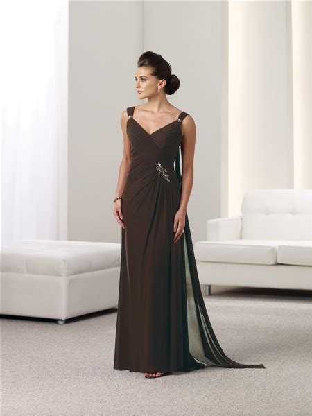 Sheath V Neck Chocolate Brown Chiffon Mother Of The Bride Evening Dress With Straps