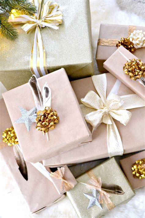 I've always loved gifts wrapped in brown paper, especially those that offer an interesting twist. Brown Wrapping Paper with Feathers and Gold Ribbon | Gold ...