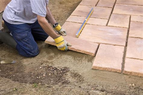 How To Lay A Patio Tips On Laying Paving Slabs In Your Garden And