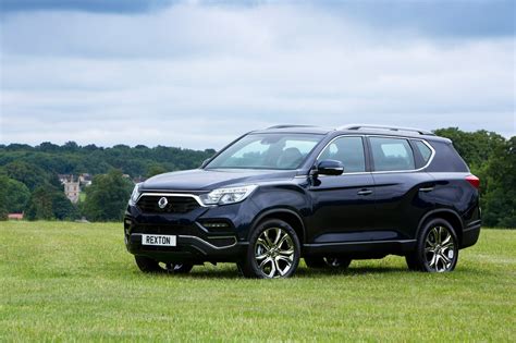 2018 Ssangyong Rexton Y400 Flagship Suv Revealed Autoevolution