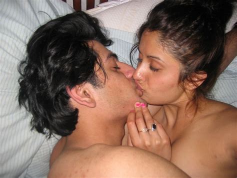 Desi Kissing Couple Photo Album By Joy0069