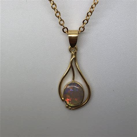 18ct Gold Solid Crystal Opal Pendant Opal Rewards