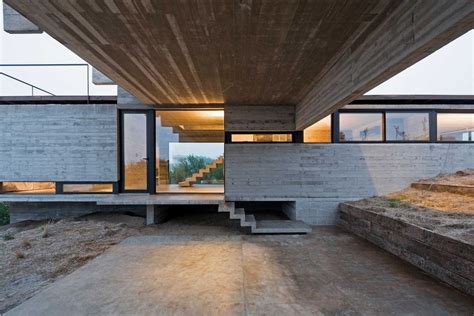 Concrete House A Nest For Tough Guys Designed By Luciano Kruk