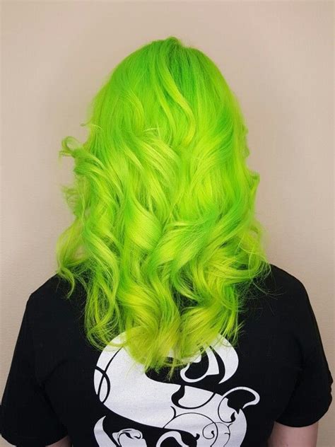 Pin By Prinbs Beauty On Hair Inspo Neon Green Hair Bright Hair
