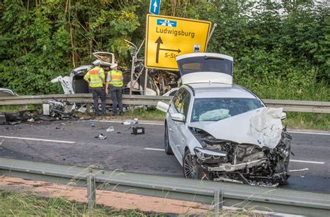 Schwerer Unfall Bei Ludwigsburg Ein Toter Und Drei Schwerverletzte My Xxx Hot Girl