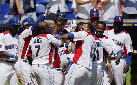 La serie del caribe 2021 arranca el domingo 31 de enero y poco a poco se están conociendo los 6 equipos que quedaron campeones en sus ligas invernales, con lo que clasificaron a este tradicional torneo. Juego entre Puerto Rico y República Dominicana