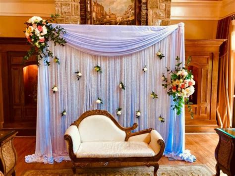 Tips Sederhana Dekorasi Pelaminan Atau Lamaran di Rumah Sendiri