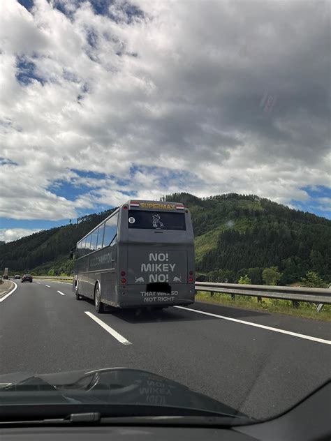 Spotted the Hamilton fan bus : r/formuladank