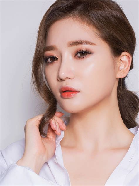 22 inspirasi populer korean lip makeup