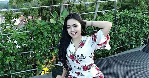 Mertua yang berperan sebagai suami di rumah. Cerita Panas Satu Keluarga Ngentot Bebas - Kumpulan Berita ...