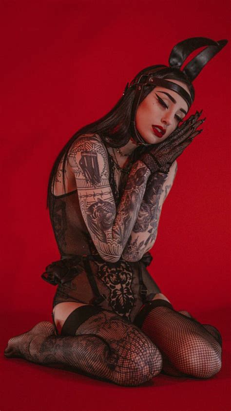 Pin By Spiro Sousanis On VAUXDEVIL Hot Tattoo Girls Inked Girls Girl Tattoos