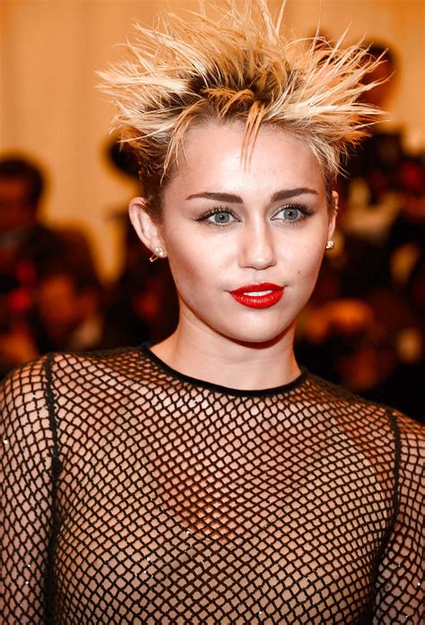 Miley Cyrus Exposing Sexy Body And Beautifol Boobs Porn Pictures Xxx Photos Sex Images