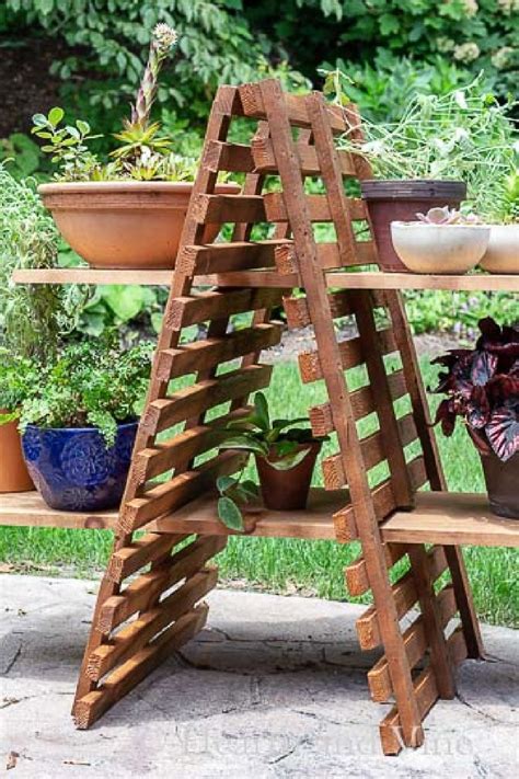 Learn How To Make This Easy Plant Stand That Will How Several Plants