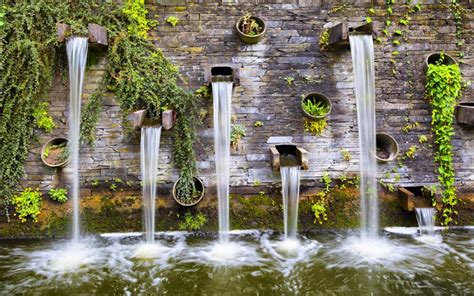 Stunning Water Wall Ideas For Your Patio And Garden Zameen Blog