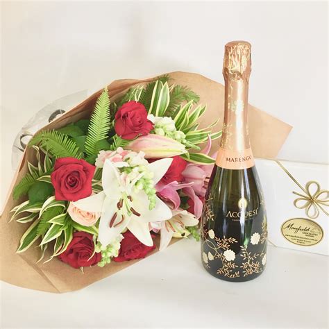 Romantic Premium T Flower Package Resonate Designs Florist