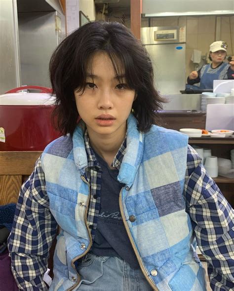 Hoyeon Jung Chung On Instagram “잘가라 27살 정호연👋🏻” In 2021 Aesthetic Hair Shot Hair Styles