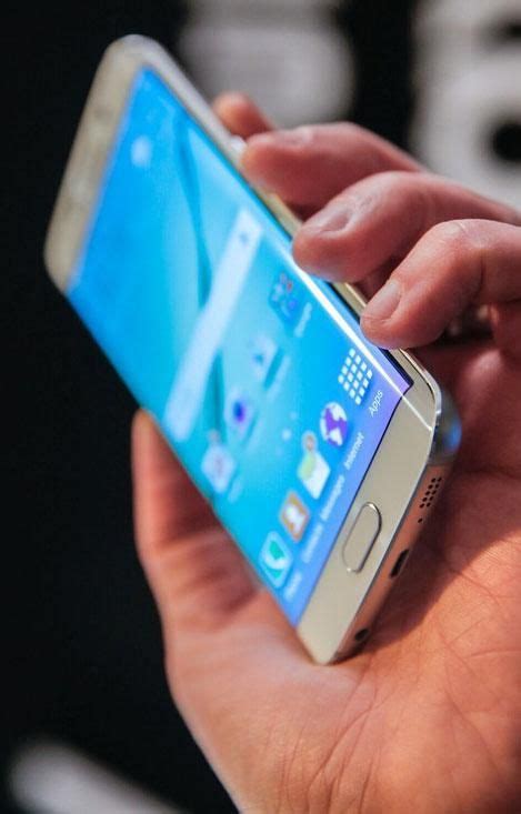 A Bigger Samsung Galaxy S6 With 2 Curved Edges Could Be On Its Way