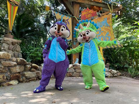 Chip N Dale Meet And Greet Returns To Dinoland Usa At Disneys