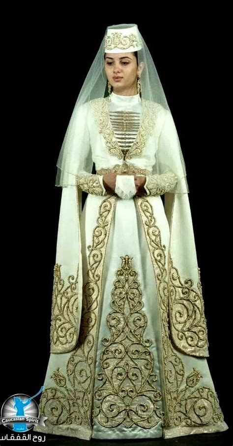 Circassian Этнические наряды Традиционные платья Наряды