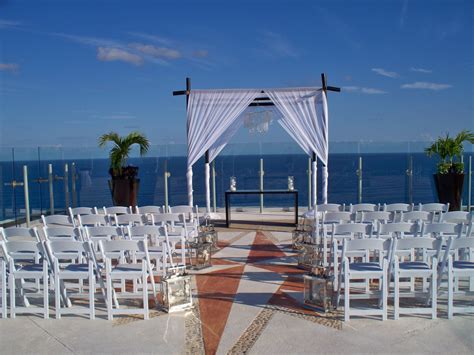 Hyatt zilara rose hall offers some of the most beautiful wedding venues in the caribbean, with spaces for up to 1,000 guests. Beach Palace Sky Deck wedding setup - one of the best ...