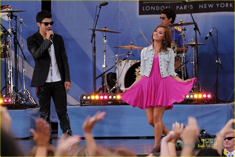 Full Sized Photo Of Camp Rock 2 Rumsey Nyc Gma 02 Camp Rock 2 Cast Rocks Out Rumsey Playfield