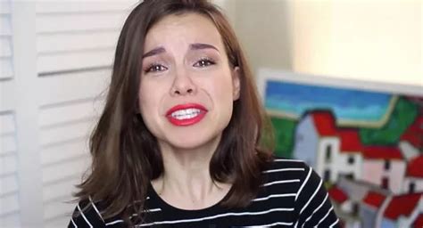 watch vlogger ingrid nilson reveal she s gay in emotional video after hiding sexuality for years