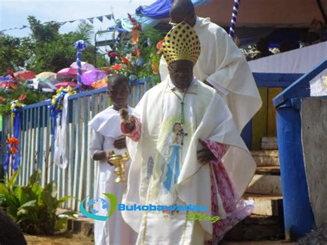 Bikira maria hakuwa mkingiwa dhambi ya asili. biblia haipendekezi kuzaa kwa mariamu kulikuwa kitu bali kuzaa wa kawaida wa binadamu. HIJA KWA BIKIRA MARIA NYAKIJOGA-LURDI YA BUKOBA OCT 19 ...