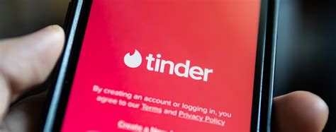 Sharing conversations, reviewing profiles and more. Datenschützer ermitteln gegen Dating-App Tinder