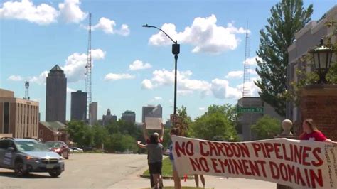 Iowans Speak Out Against Carbon Capture Pipeline