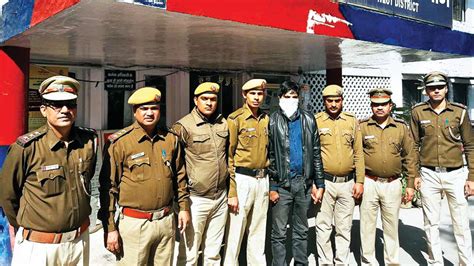 Ravi kumar chowdary is a writer and director, known for pilla nuvvu leni jeevitham (2014), aatadista (2008) and soukhyam (2015). Man arrested for cloning ATM cards, withdrawing lakhs of ...