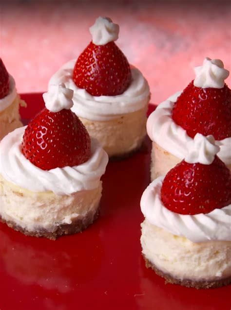 These Mini Santa Cheesecake Bites Will Sleigh You Christmas Food