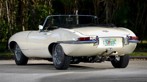 1961 Jaguar E Type Open Two Seater Wallpapers And Hd Images Car Pixel
