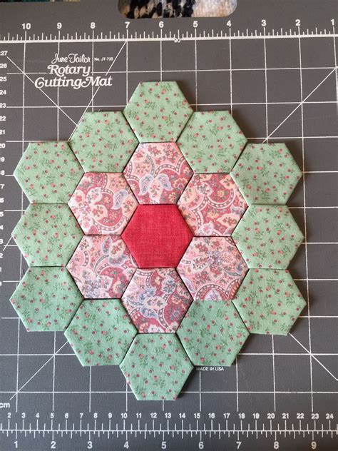 Pin By Toni Lansing On Hexagons Quilt Patterns English Paper Piecing