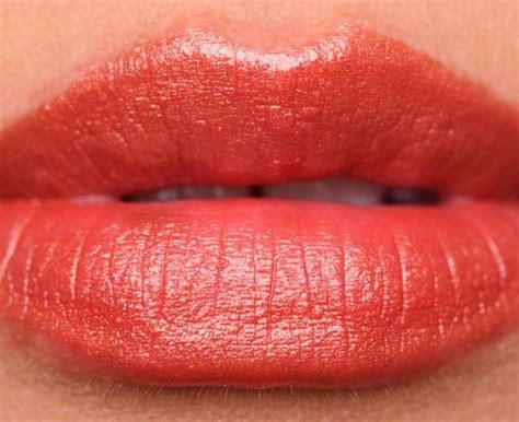 10 Best Coral Lipsticks Reviews For Different Skin Types 2020