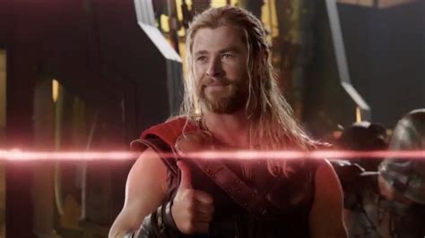 Chris Hemsworth Shows Off An Amusing New Thor Look In Set Photos From
