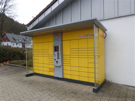 Dhl packstation is a service station which may be used as a destination for parcels. Oberndorf a. N.: DHL-Kunde steht vor verschlossener ...