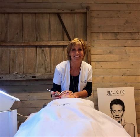 Ms van damme majored in political science and law at rhodes university. Ann Van Damme viert 35 jaar als schoonheidsspecialiste in ...