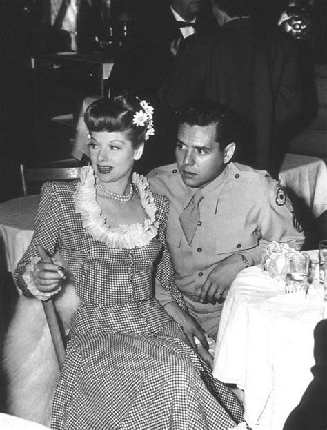 Picture Of Lucille Ball And Desi Arnaz Hollywood Couples Old Hollywood Stars Hollywood Glamour