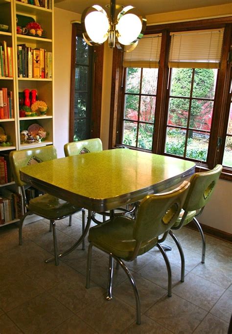 217 vintage dinette sets in reader kitchens | Retro dining ...