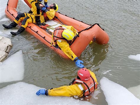 Lambton Shores Firefighters Practice Water And Ice Rescue Clinton News Record